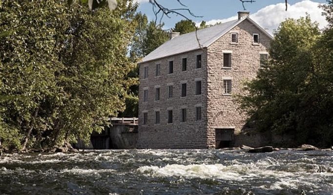 Manotick