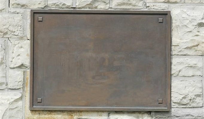 Monuments & Plaques